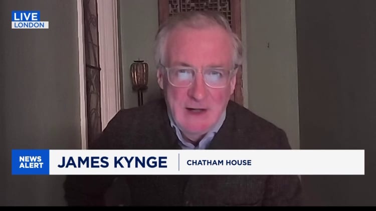 UK's Starmer faces 'tightrope' on China trip, says analyst