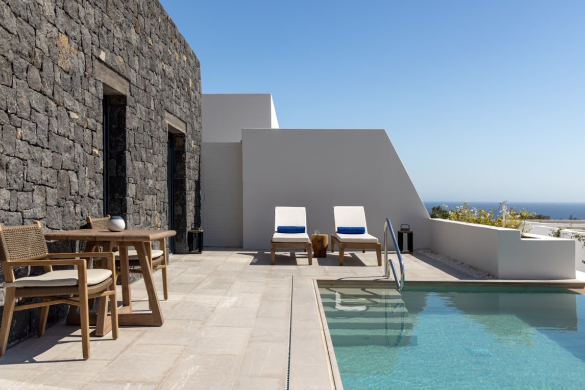 Sandblu is close enough to the busier parts of Santorini but offers still feels like a retreat