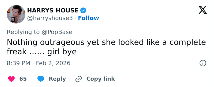 Tweet criticizing Chappell Roan’s Grammys look, sparking outrage and prompting her to break her silence. Tweet criticizing Chappell Roan’s Grammys look, sparking outrage and prompting her to break her silence.