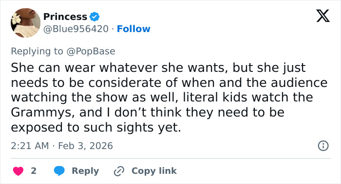 Twitter user commenting on Chappell Roan Grammys look sparking outrage and discussions about audience appropriateness. Twitter user commenting on Chappell Roan Grammys look sparking outrage and discussions about audience appropriateness.