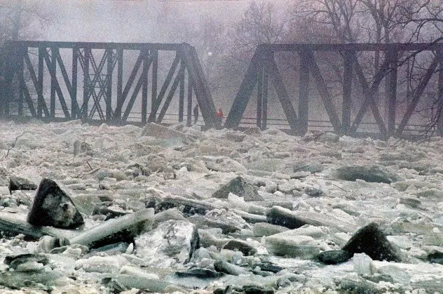 Static Ice Jam Vermont 1992