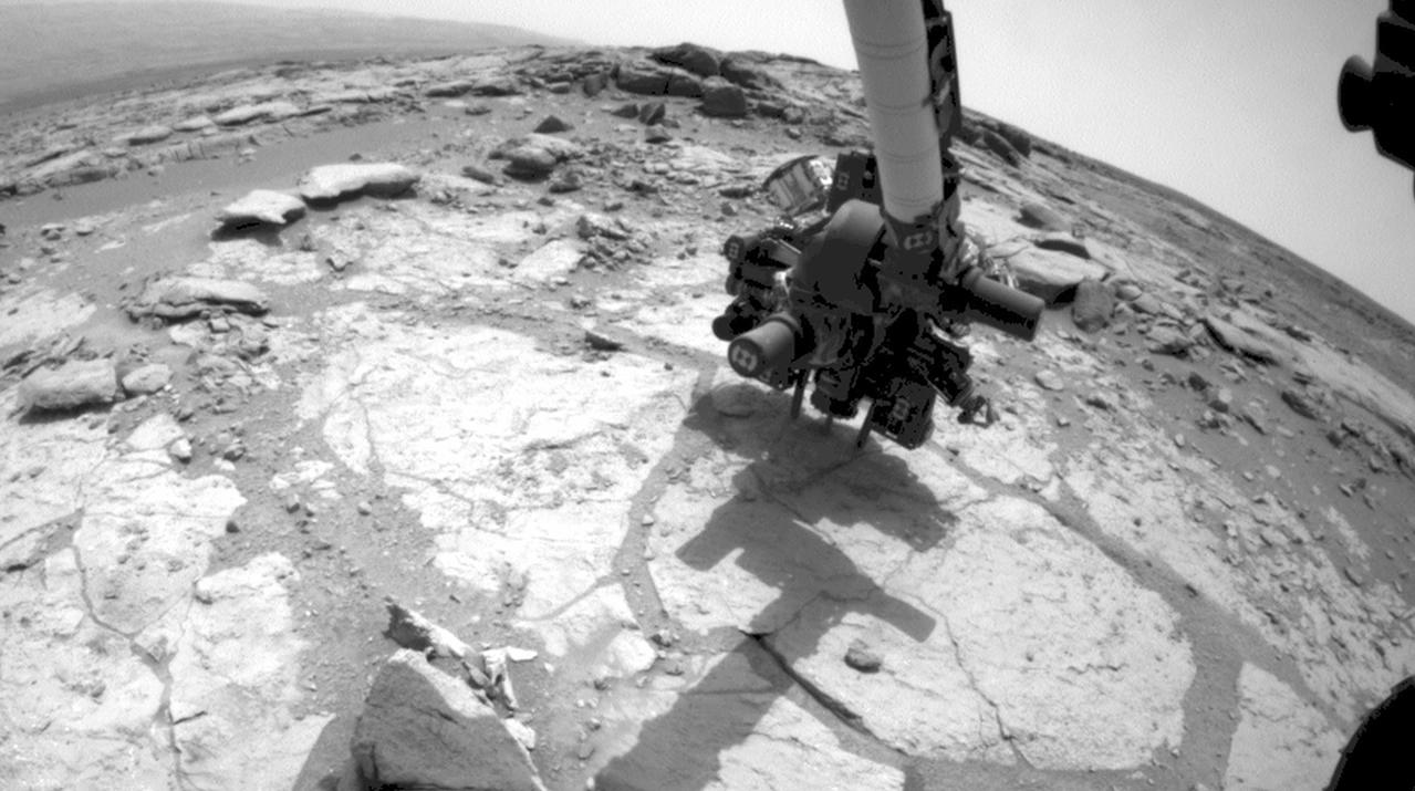 Curiosity rover drills into Cumberland