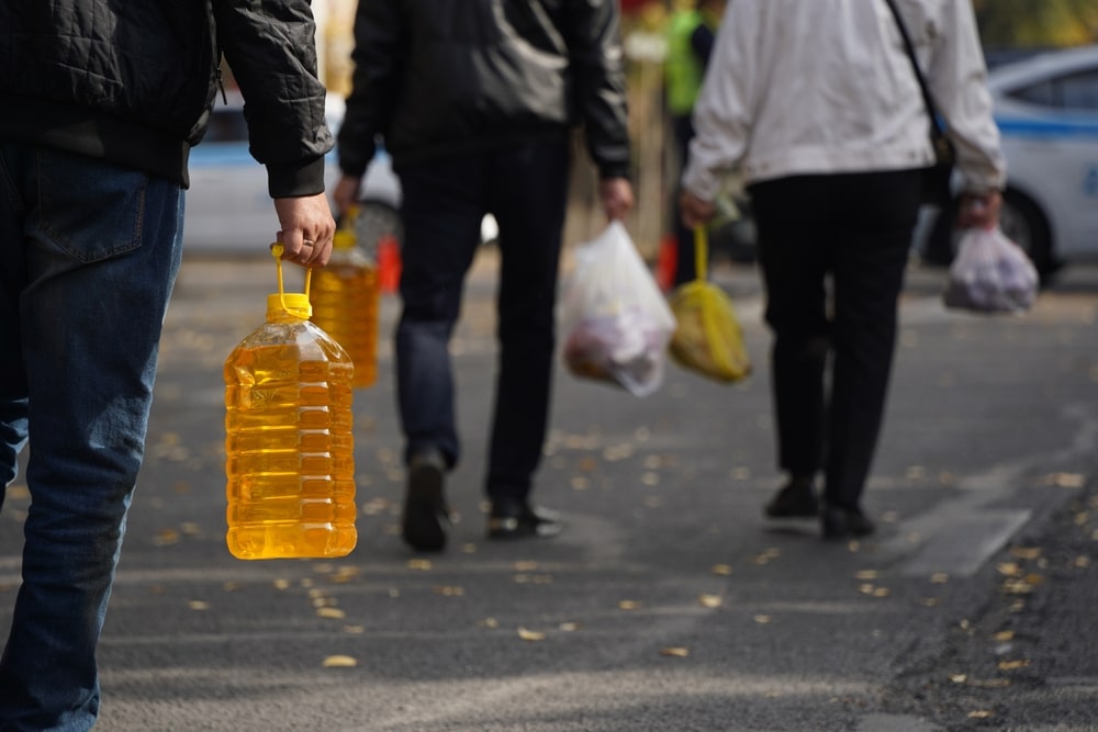 The Farmer's Walk Involves Coordination, Balance, And Grip Strength