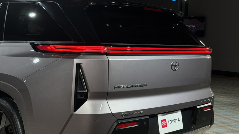 Tailgate of a silver 2027 Toyota Highlander EV