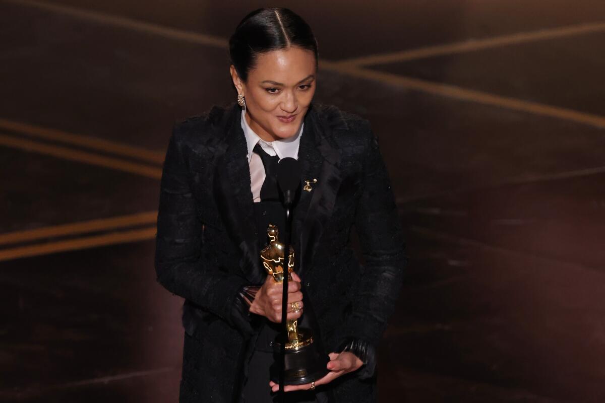 Autumn Durald Arkapaw accepts the Oscar for cinematography for "Sinners."