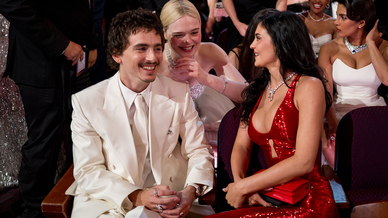 Timothée Chalamet, Elle Fanning and Kylie Jenner Show Oscars 2026 H