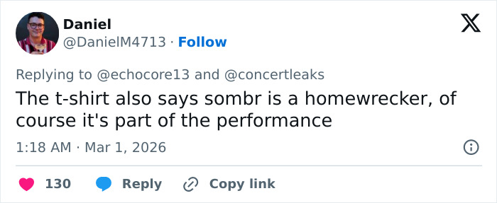 Tweet screenshot showing a fan commenting on a singer's performance during chaos at Brit Awards in a viral video. Tweet screenshot showing a fan commenting on a singer's performance during chaos at Brit Awards in a viral video.