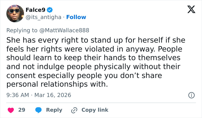 Tweet screenshot of a user discussing the viral Oscars moment involving Teyana Taylor and a security guard.