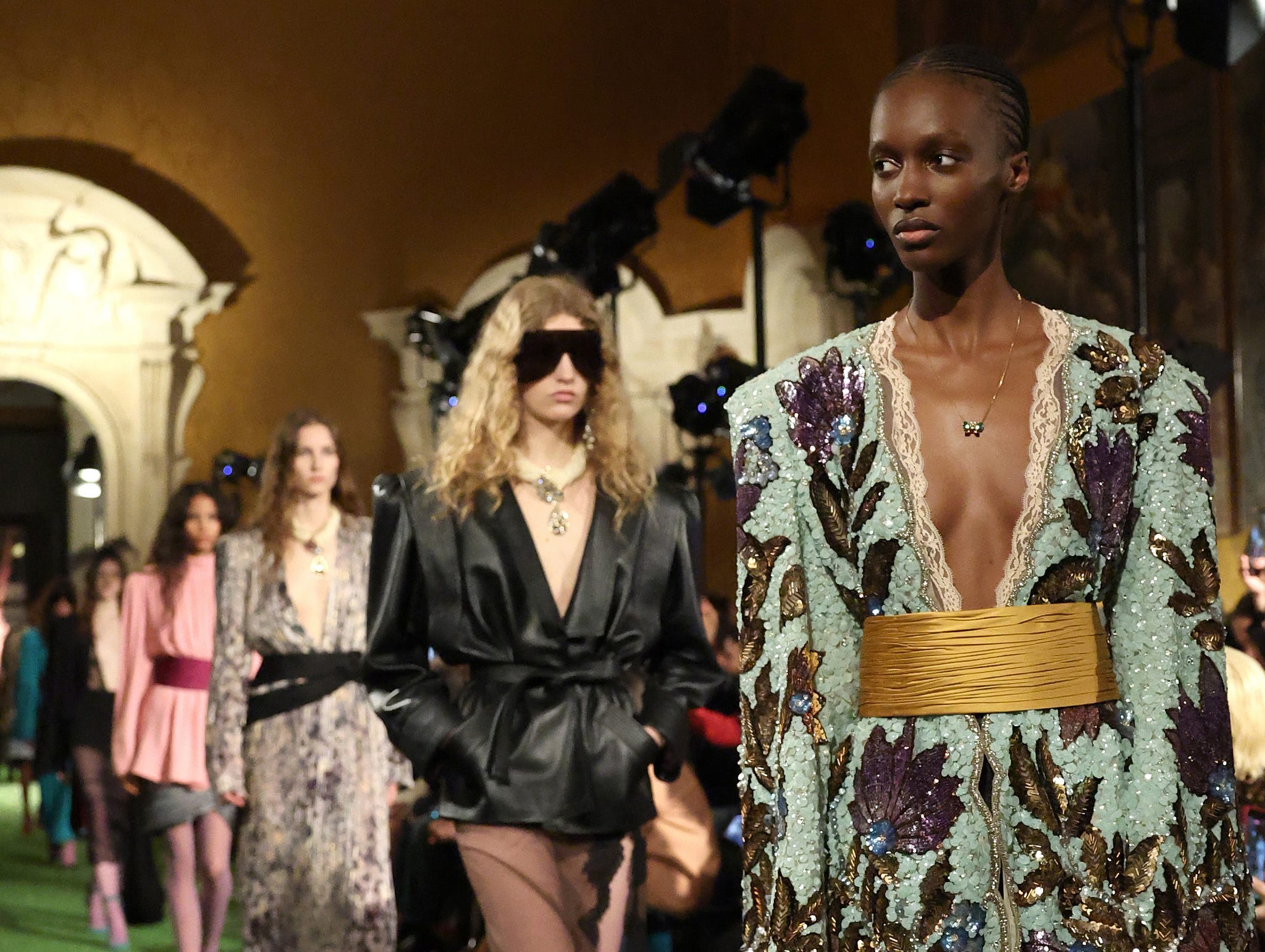 valentino show runway – interferenze – fall/winter 2026