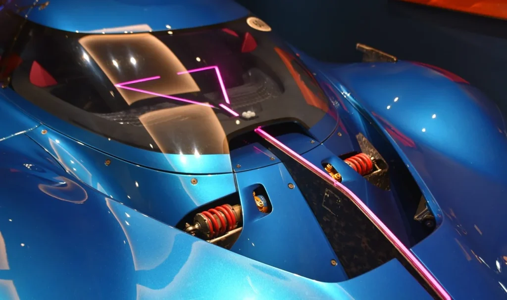 The Alpine Alpenglow prototype uses a hydrogen V6 engine to produce 740bhp, proving that clean-burning hydrogen can preserve the soul of the traditional supercar