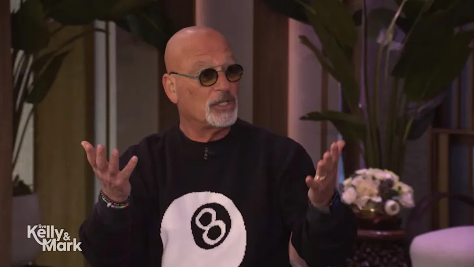 Mandel finally closed out the tense exchange by jokingly agreeing with the hosts that he looks “gorgeous” before moving on to the next subject. YouTube/LiveKellyandMark