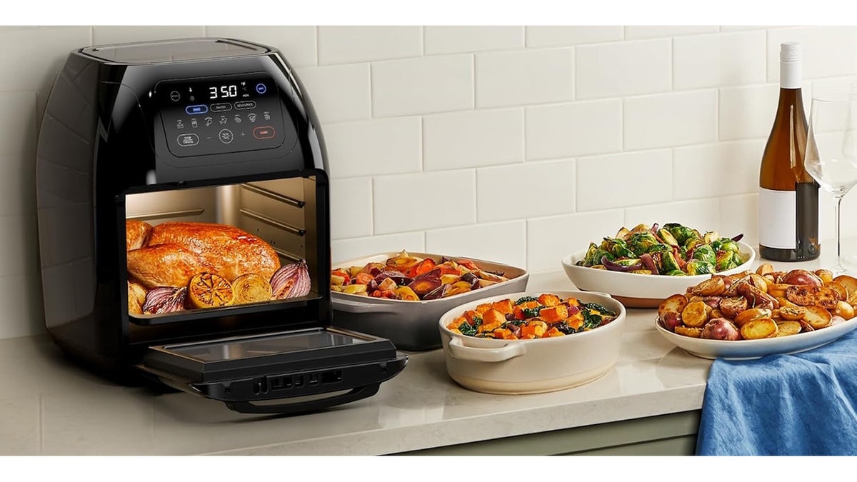 Crisp anything from chicken wings to desserts.