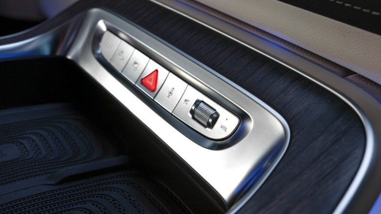 2027 Mercedes VLE front interior