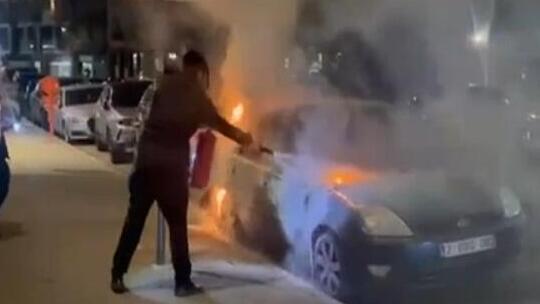 מכבים את הרכב הבוער