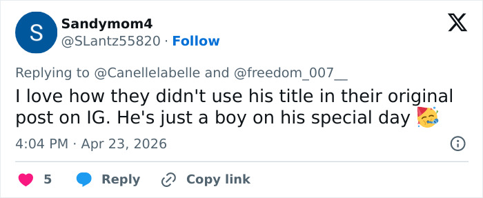 A tweet by Sandymom4 about Prince Louis' portrait, expressing appreciation for avoiding his royal title in the birthday post.
