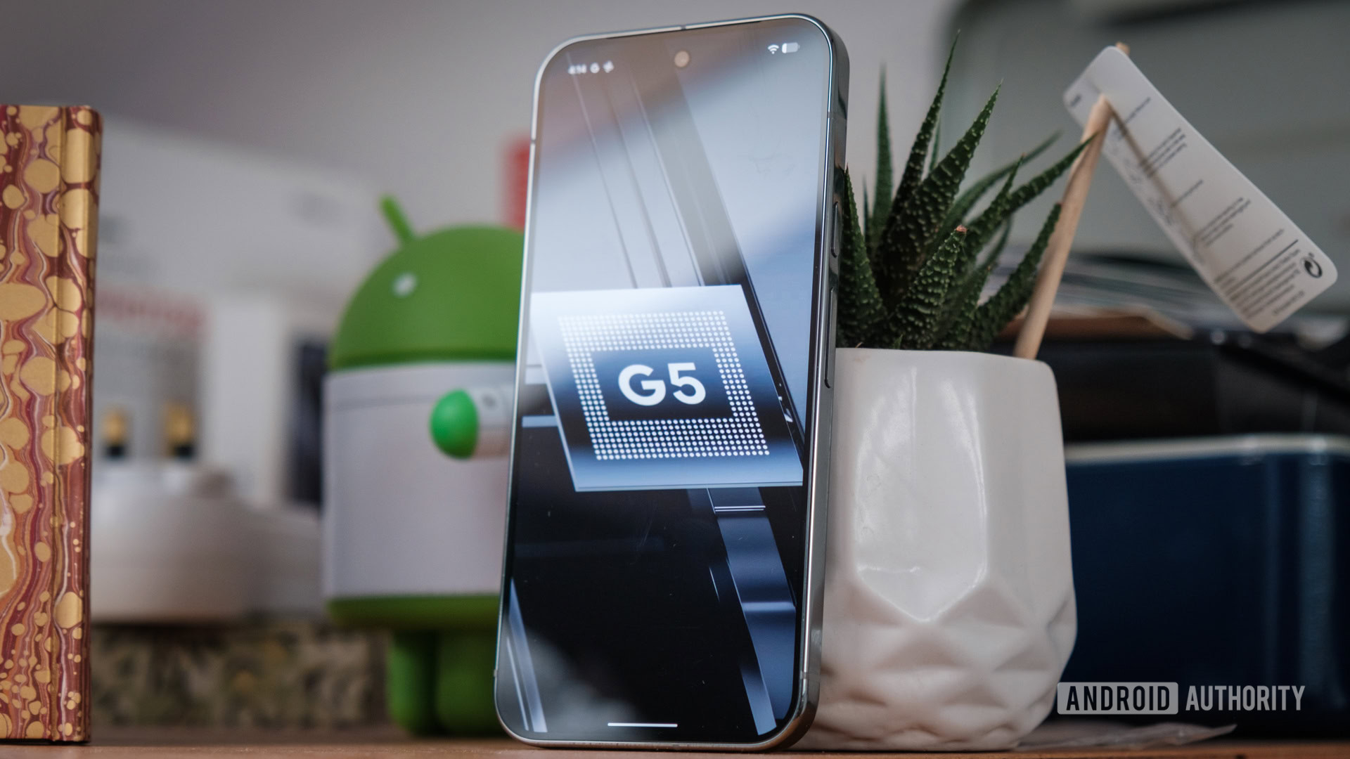 Google Pixel Tensor G5 phone standing Google Pixel Tensor G5 phone standing